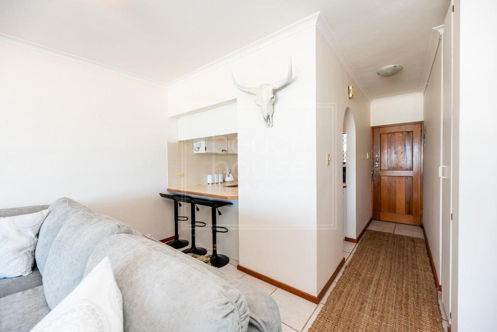 Apartment Panoramic Ocean View 2 Bed W 24 Hour Power Inverter, Blouberg, 28 Malata *