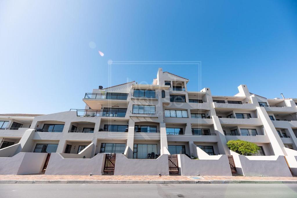 Panoramic Ocean View 2 Bed W 24 Hour Power Inverter, Blouberg, 28 Malata Apartment