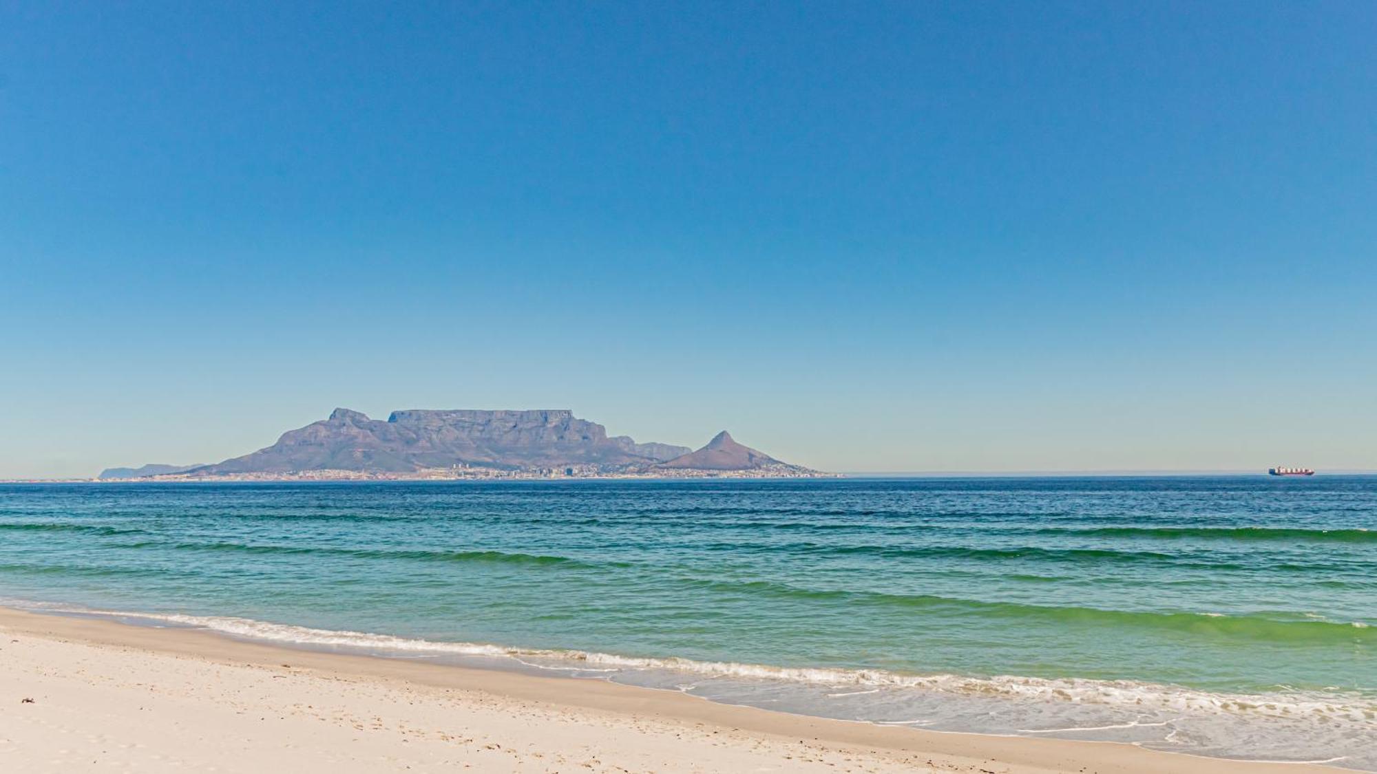 Panoramic Ocean View 2 Bed W 24 Hour Power Inverter, Blouberg, 28 Malata Apartment *
